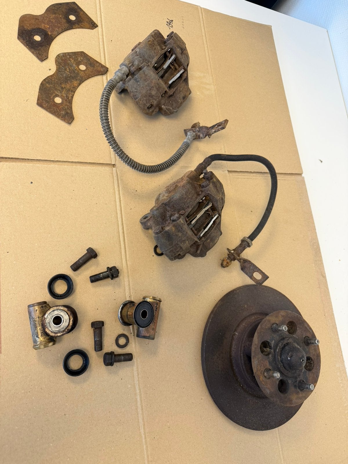 Triumph Spitfire rem Remmen Naaf Trunnions Stanpart oldtimer, Ophalen of Verzenden, H, H, H