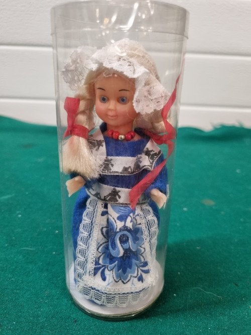 Pop melkmeisje souvenir, Verzamelen, Ophalen of Verzenden, 'T Olde Gre-j, Info@toldegrej.nl, Endepoelstraat 20f Didam