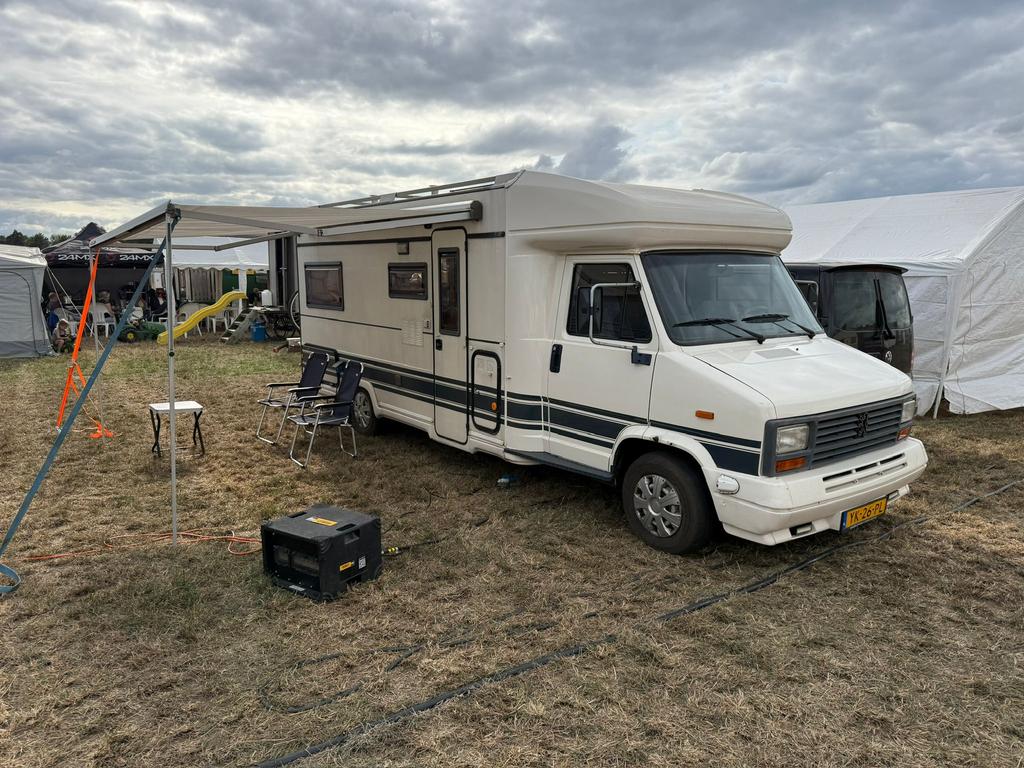 Peugeot burstner kamper off gritt gas tank, Caravans en Kamperen, Campers, Particulier, Half-integraal, Overige merken, Ophalen