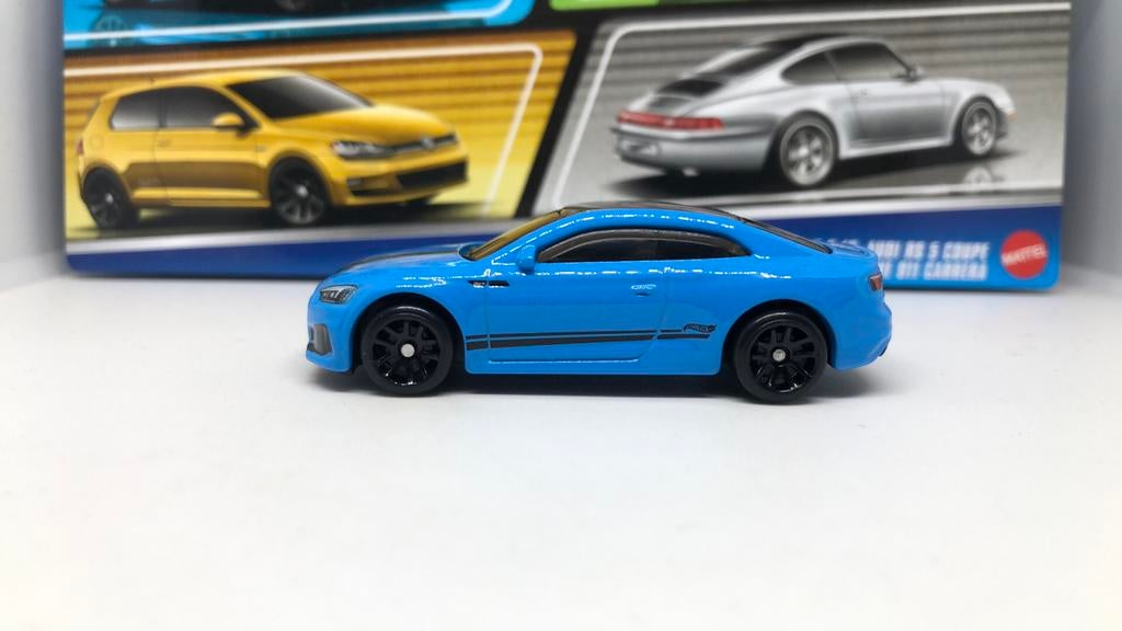 33 Audi rs5 coupe Hot Wheels Hotwheels VAVB nieuw, Ophalen of Verzenden, Nieuw, Auto