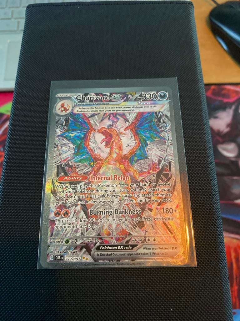 Charizard ex 223/197 Obsidian Flames Pokémon Kaart, Ophalen of Verzenden, Zo goed als nieuw, Losse kaart, Foil
