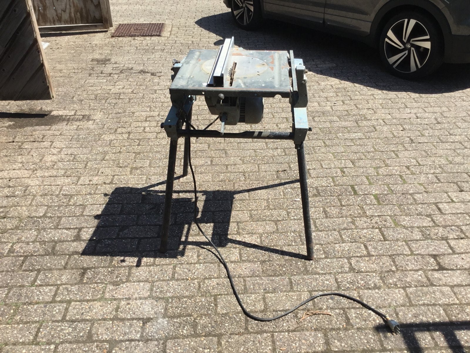 Elu flip-over zaagtafel met onderstel, Doe-het-zelf en Verbouw, Gereedschap | Zaagmachines, Ophalen, Gebruikt, 70 mm of meer, Afkortzaag
