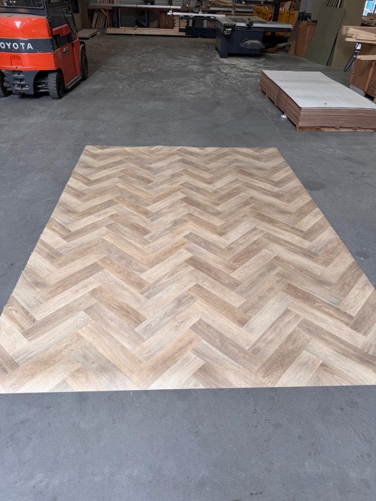 NIEUW STUK - vinyl vloerbedekking - Visgraat - 2.4 x 3.4m, Huis en Inrichting, ., Nieuw, Ophalen of Verzenden, .