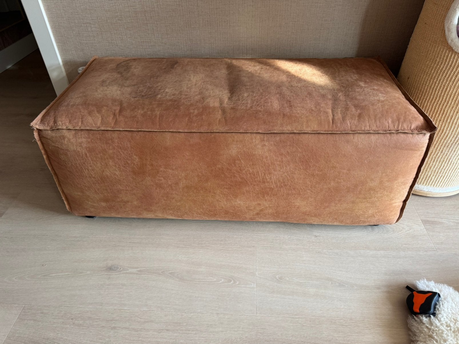 Grote cognac leren poef / hocker – echt leer 110 cm, Huis en Inrichting, Ophalen, Gebruikt, Rechthoekig, Leer