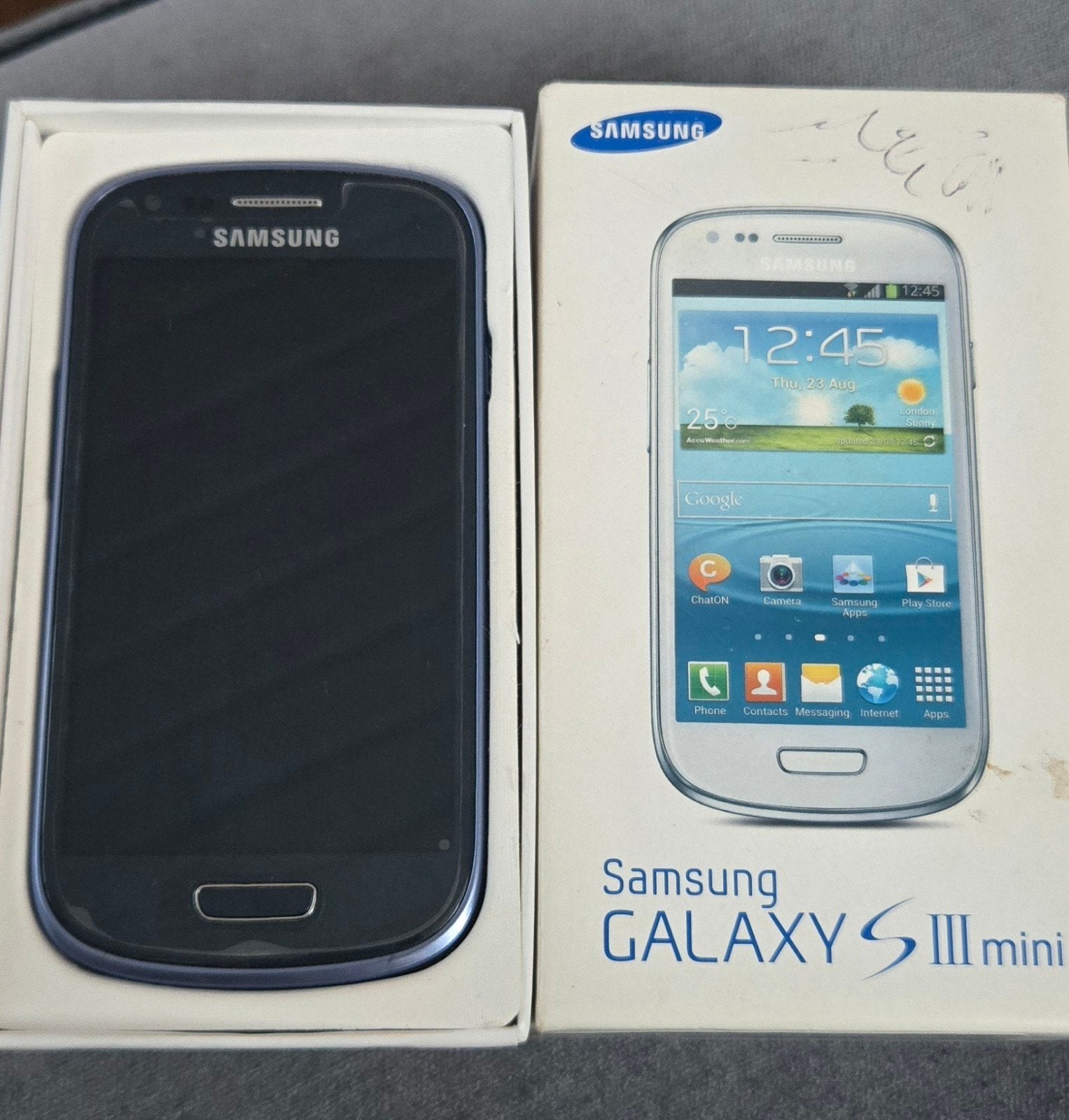 Samsung Galaxy S III mini GT-I8190 met doos, Telecommunicatie, Gebruikt, Overige modellen, Zwart, Touchscreen