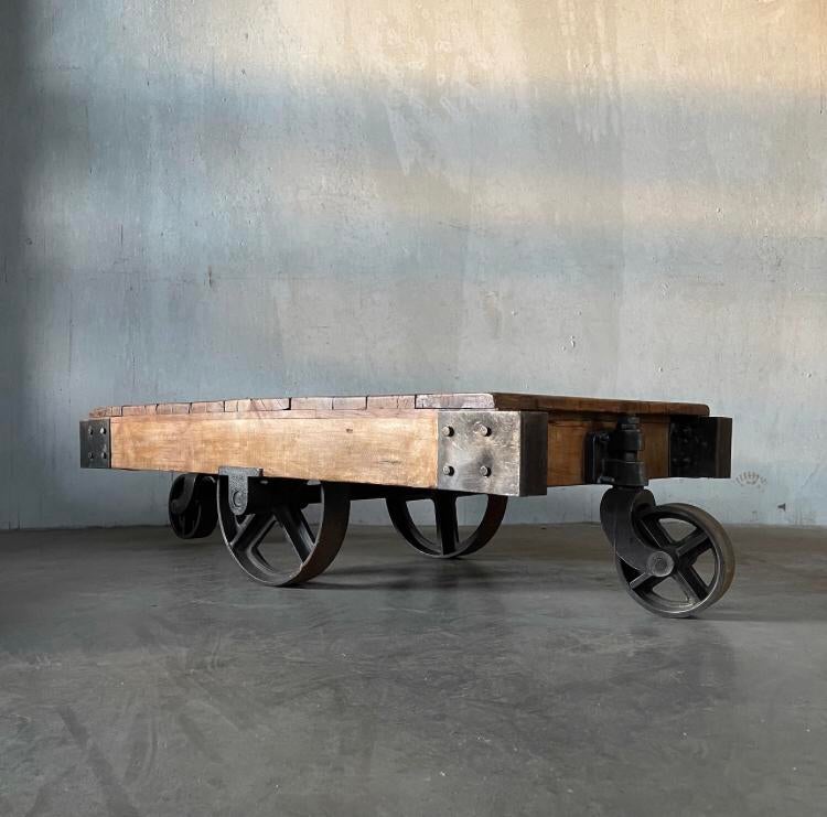 Antieke fabriekskar, vintage salontafel, tafel, palletwagen, Ophalen