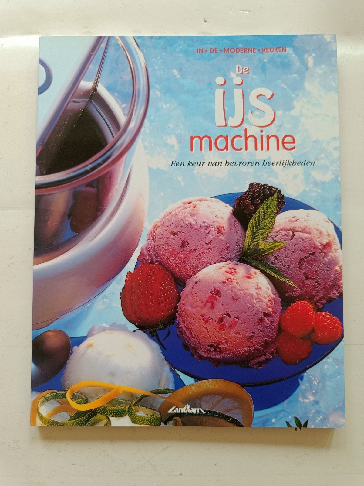De IJsmachine ( recepten om zelf ijs te maken), Boeken, Kookboeken, Ophalen of Verzenden, Taart, Gebak en Desserts, Overige gebieden