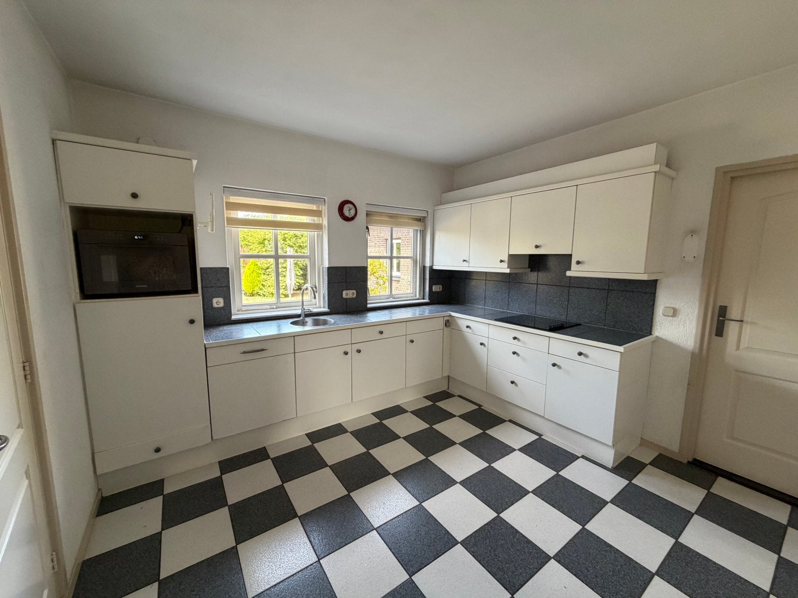 GRATIS keuken - hoekkeuken inclusief kookplaat, vaatwasser, Huis en Inrichting, Keuken | Complete keukens, Ophalen, Gebruikt, Graniet of Steen