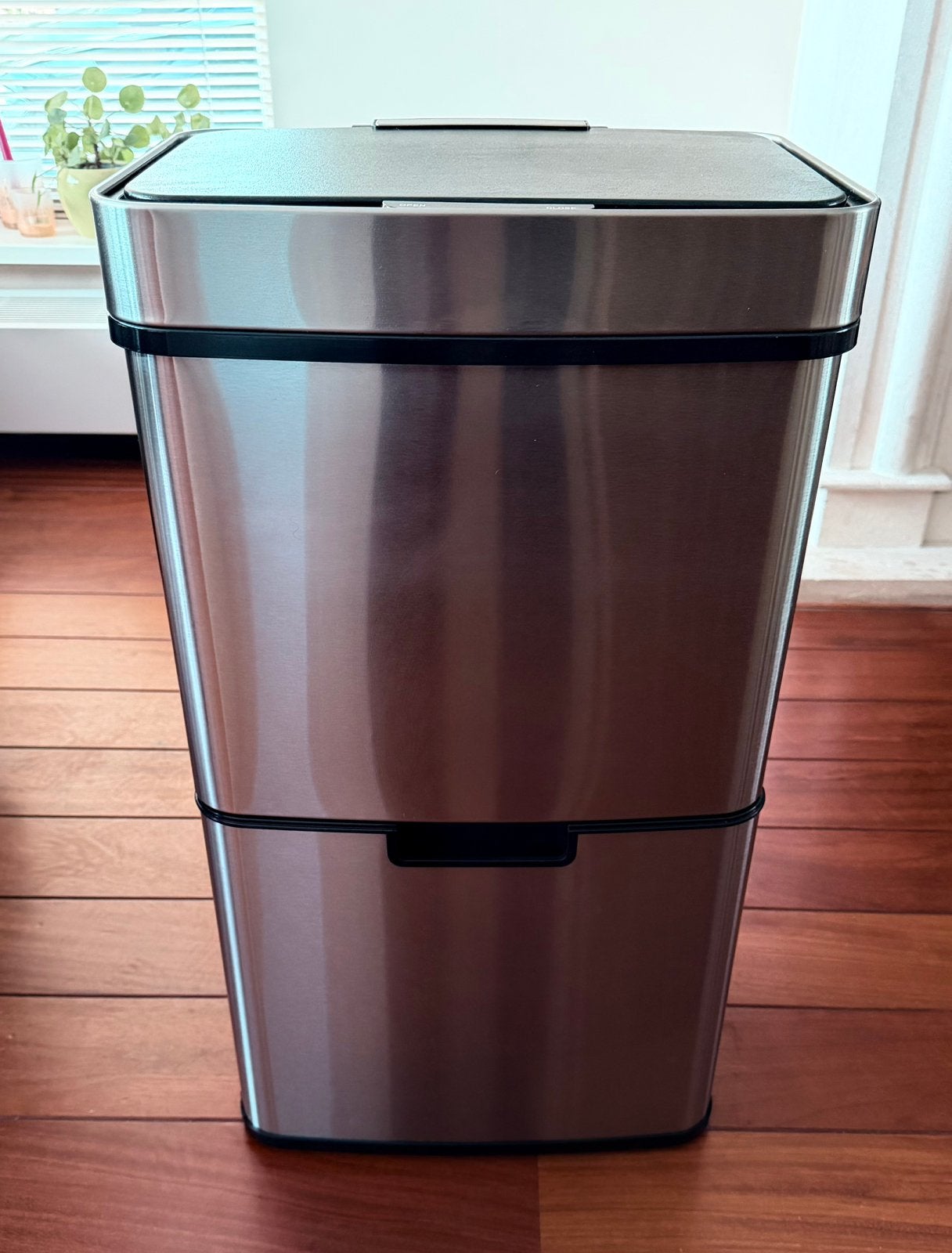 Elektrische sensor prullenbak 60L - RVS - afvalscheiding, 40 liter of meer, Ophalen, Zo goed als nieuw, Rvs
