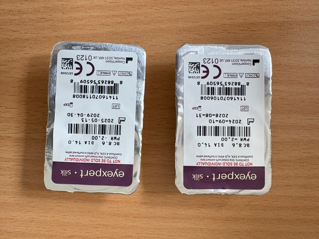 Contactlenzen -2 en vloeistof, Ophalen of Verzenden, Nieuw, Zwart, Overige merken