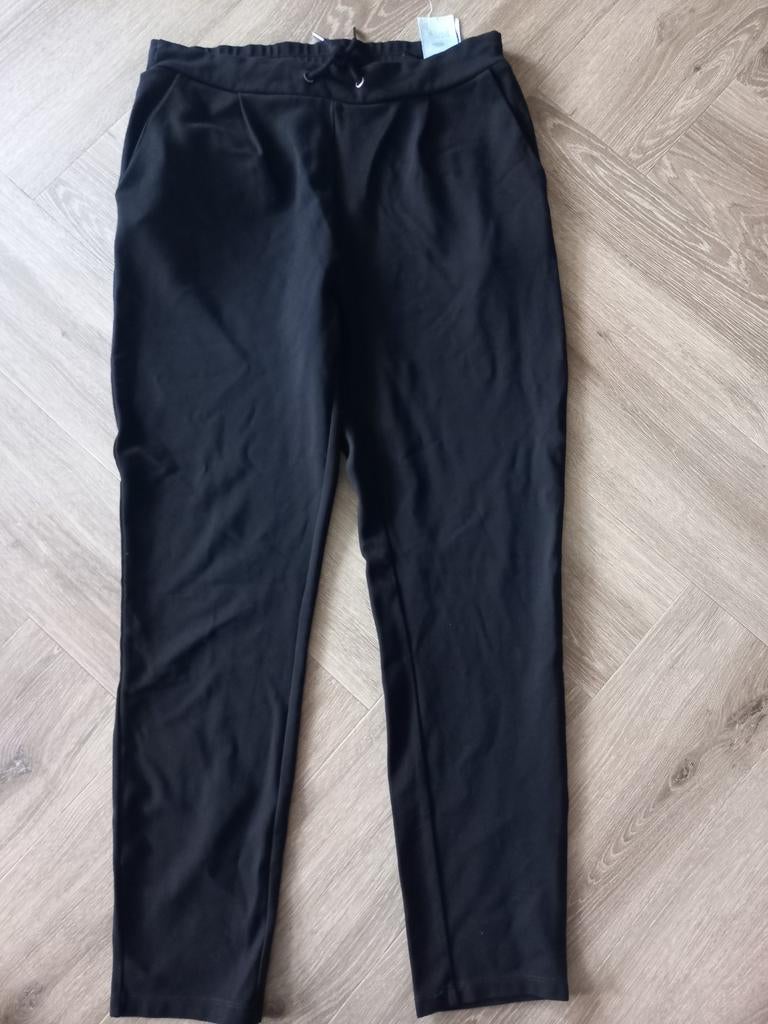 Vila zwarte jogging pantalon maat M, Maat 38/40 (M), Zwart, Vila, Ophalen of Verzenden