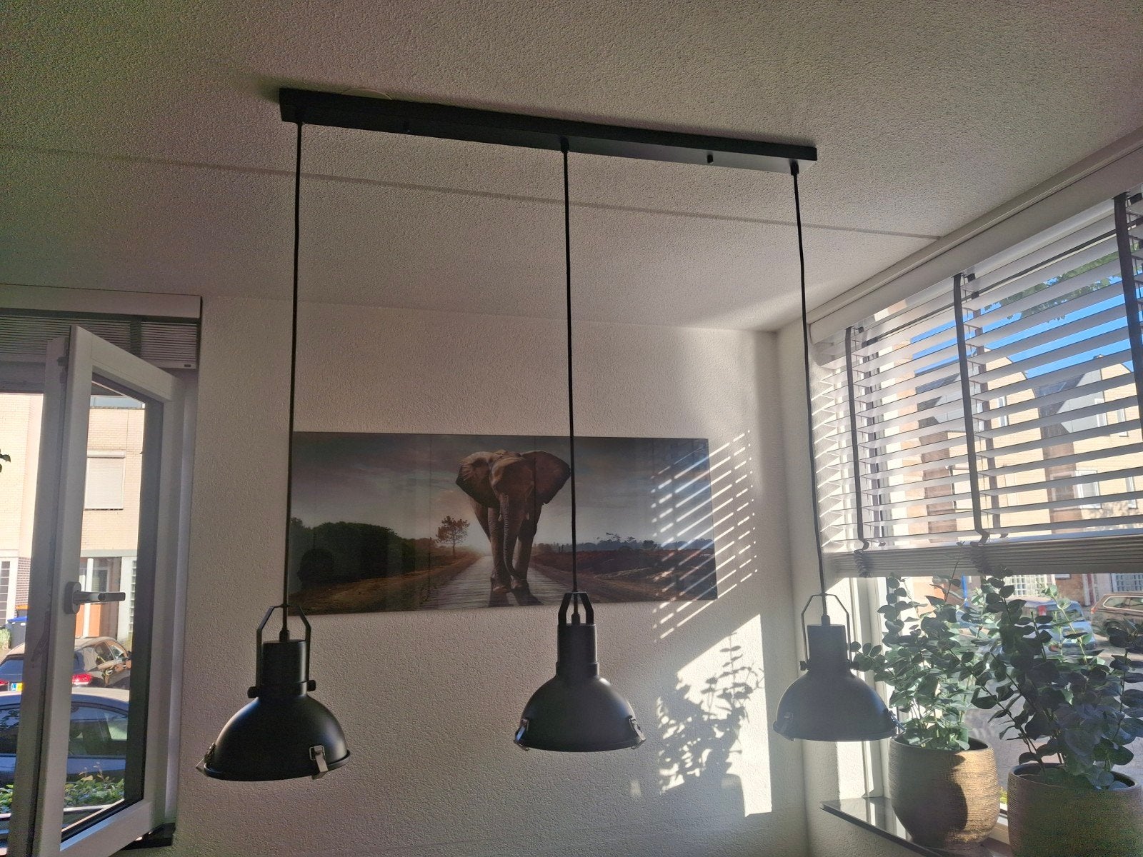 Zwarte plafondlamp met 3 spots, 95 cm lang, Ophalen, Gebruikt, Metaal