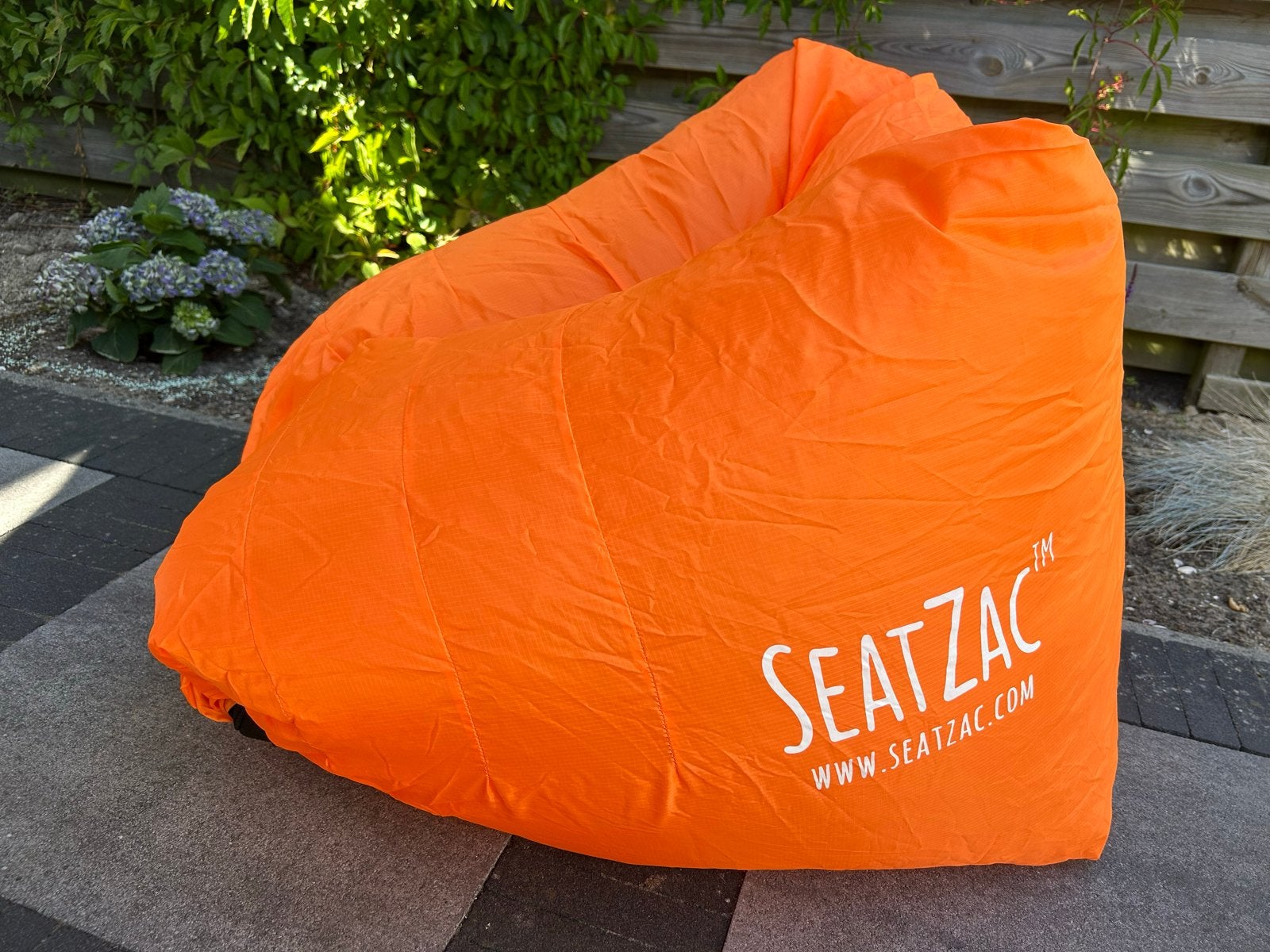 SeatZac opblaasbare zitzak - Oranje, Ophalen of Verzenden, Zo goed als nieuw, Eenpersoons, Binnen