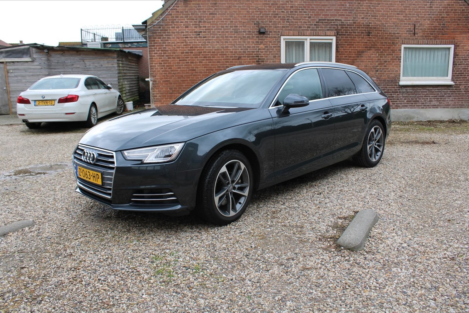 Audi A4 2.0 Tfsi 252pk S Tronic 2017 Grijs, Auto's, Zwart, 4 cilinders, 1984 cc, A4