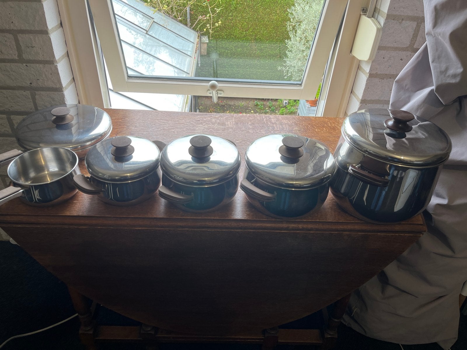 Complete pannenset met deksels - RVS en hout, Ophalen, Gebruikt, Met deksel, Pannenset