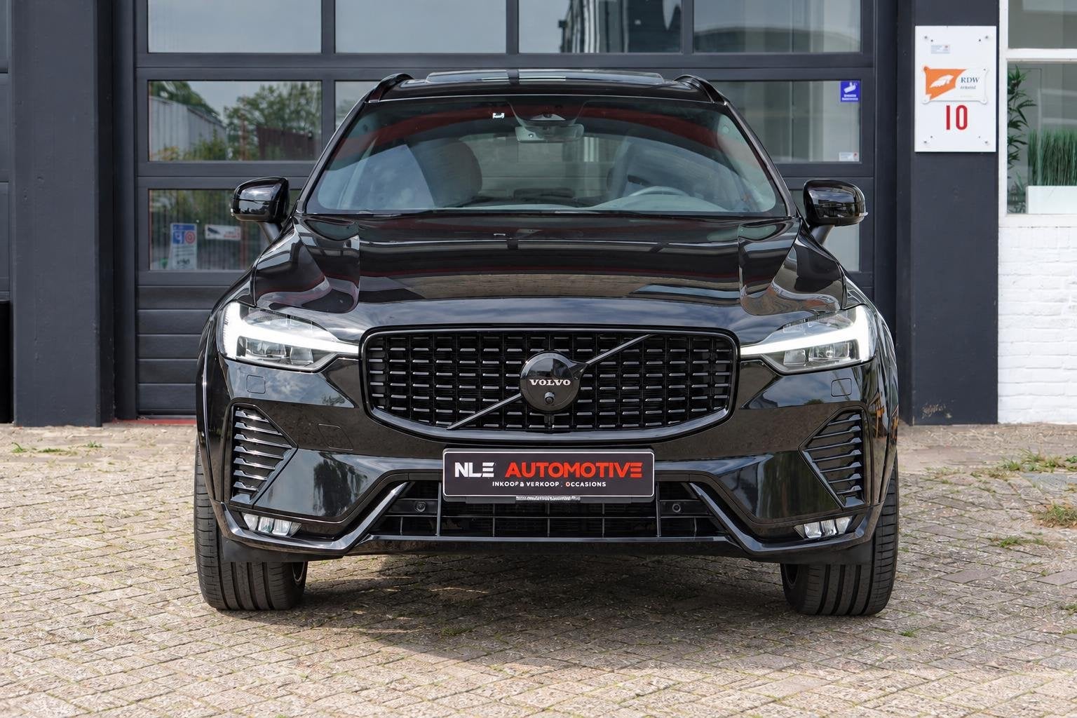 Volvo XC60 2.0 B4 R-Design Panorama Standkachel 22Inch, Auto's, Dealer onderhouden, Gebruikt, 4 cilinders, 1969 cc