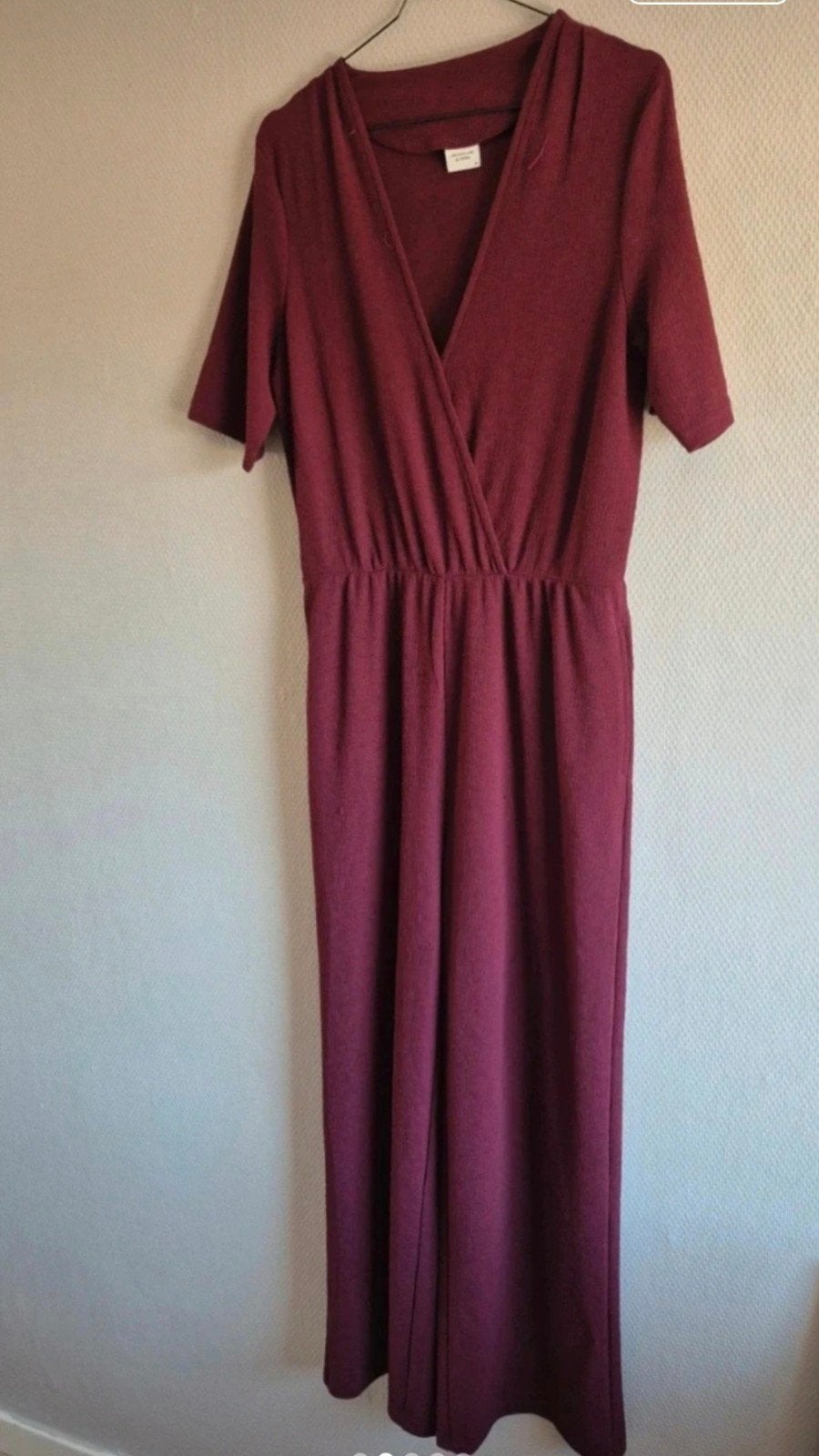 Comfortabele en stijlvolle jumpsuit in maat 38 (M),, Kleding | Dames, Jumpsuits, Ophalen of Verzenden, Zo goed als nieuw, Maat 38/40 (M)