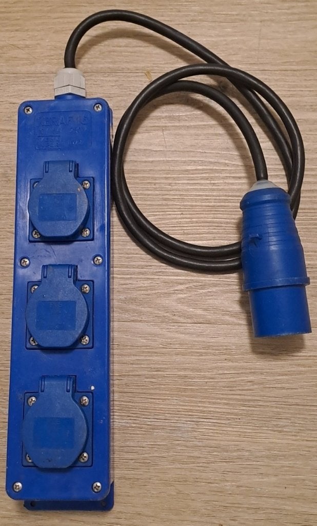 CEE 16A stekker met stekkerdoos 3v met randaarde, Caravans en Kamperen, Ophalen of Verzenden