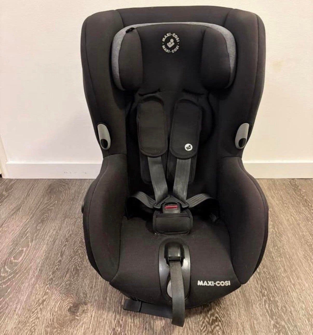 Maxicosi Axiss, Ophalen, Autogordel, 9 t/m 18 kg, Zo goed als nieuw