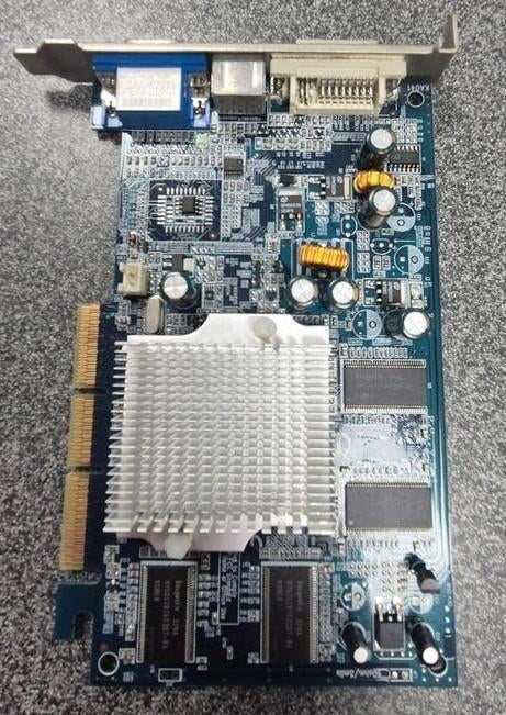 Nvidia Geforce FX5200 videokaart - AGP, Computers en Software, Videokaarten, Gebruikt, Nvidia, AGP, Overige soorten, Tv-Out, DVI