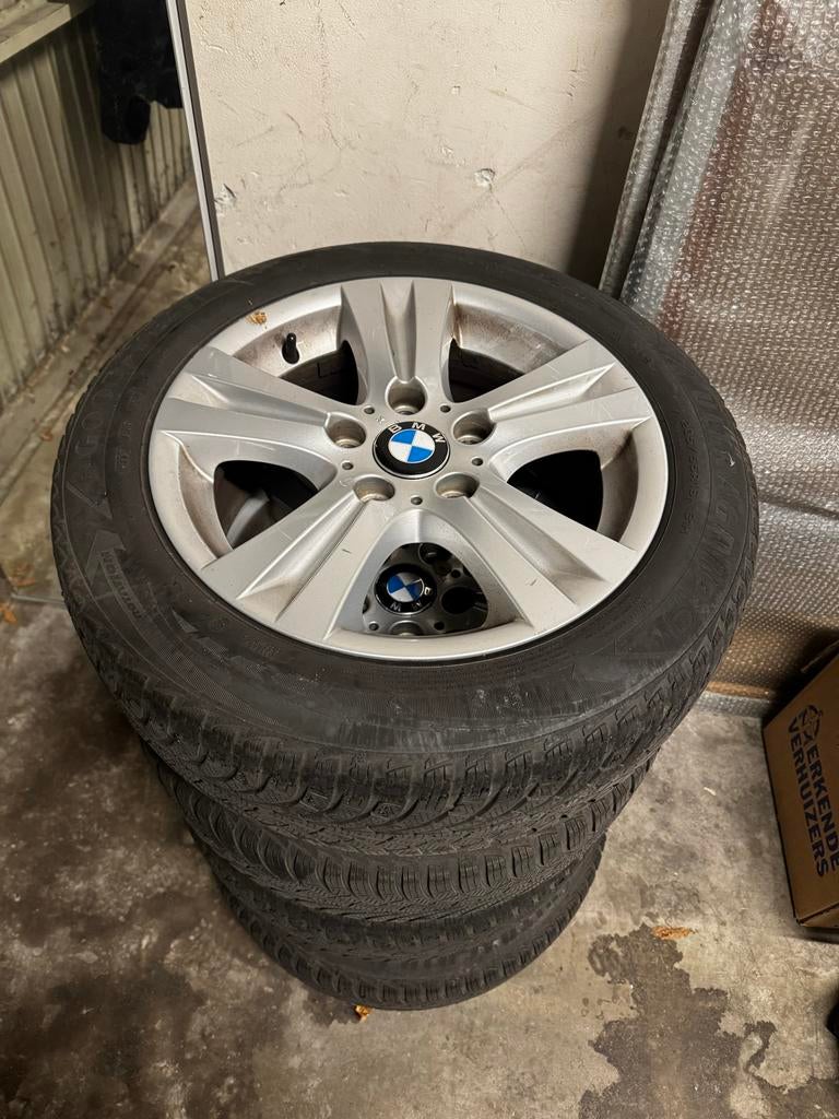 BMW E87/E88 Winterbanden 205/55R16 met velgen en naafdoppen, Auto-onderdelen, Banden en Velgen, Ophalen, Gebruikt, 16 inch, Banden en Velgen