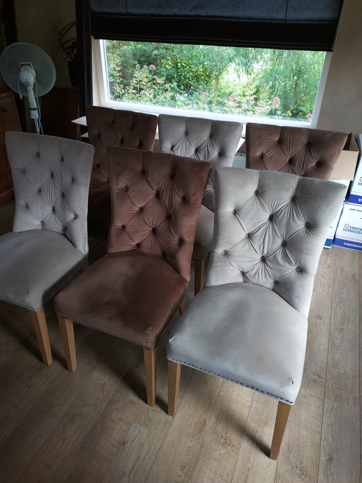 Set van 6 gestoffeerde eetkamerstoelen in beige en bruin, Huis en Inrichting, Stoelen, Gebruikt, Overige kleuren, Ophalen of Verzenden
