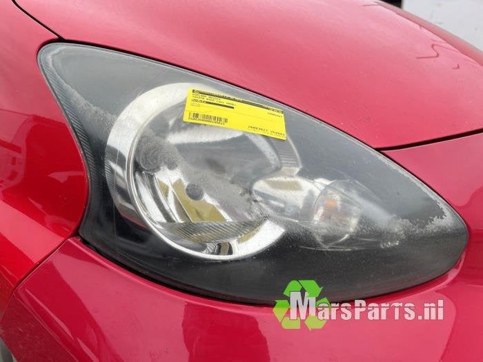 Koplamp rechts van een Toyota Aygo, Auto-onderdelen, Gebruikt, -, -, Ophalen of Verzenden