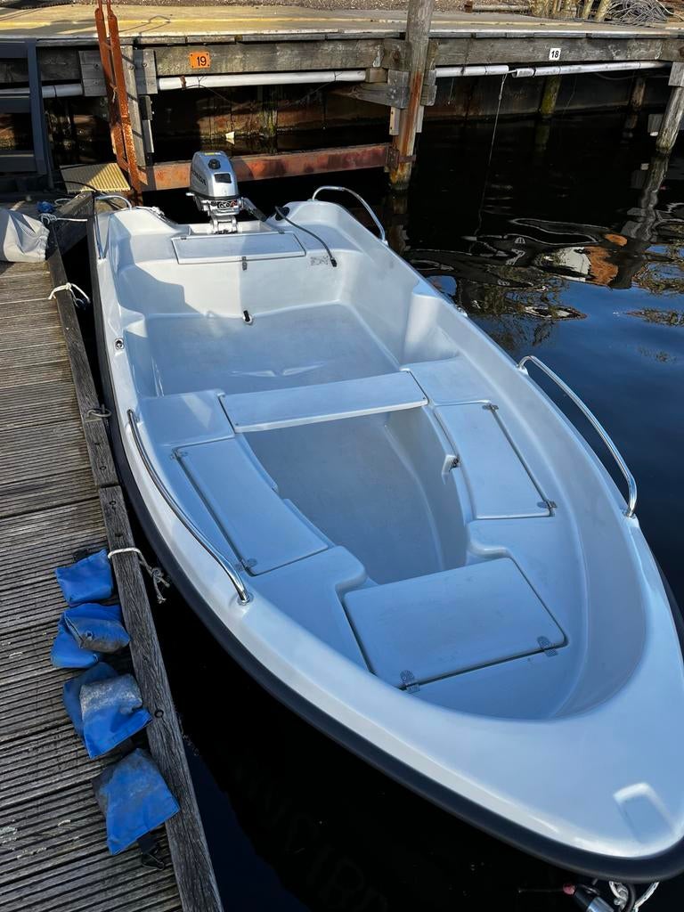 Polyester boot / sloep, Honda 6 pk buitenboordmotor, Watersport en Boten, Ophalen, 5 tot 10 pk, Viertaktmotor, Zo goed als nieuw