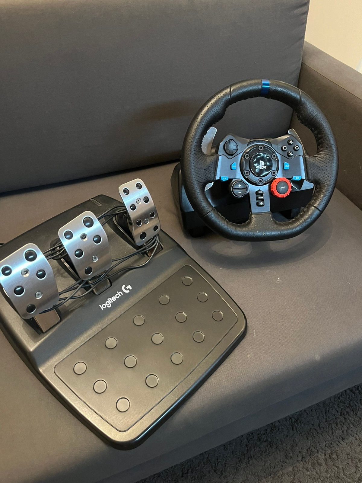 Logitech g29 stuur en pedalen, Spelcomputers en Games, Ophalen, Gebruikt, Stuur of Pedalen, PlayStation 4