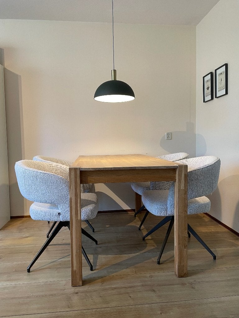 moderne eettafel van massief eiken, Ophalen, Eikenhout, 50 tot 100 cm, Zo goed als nieuw