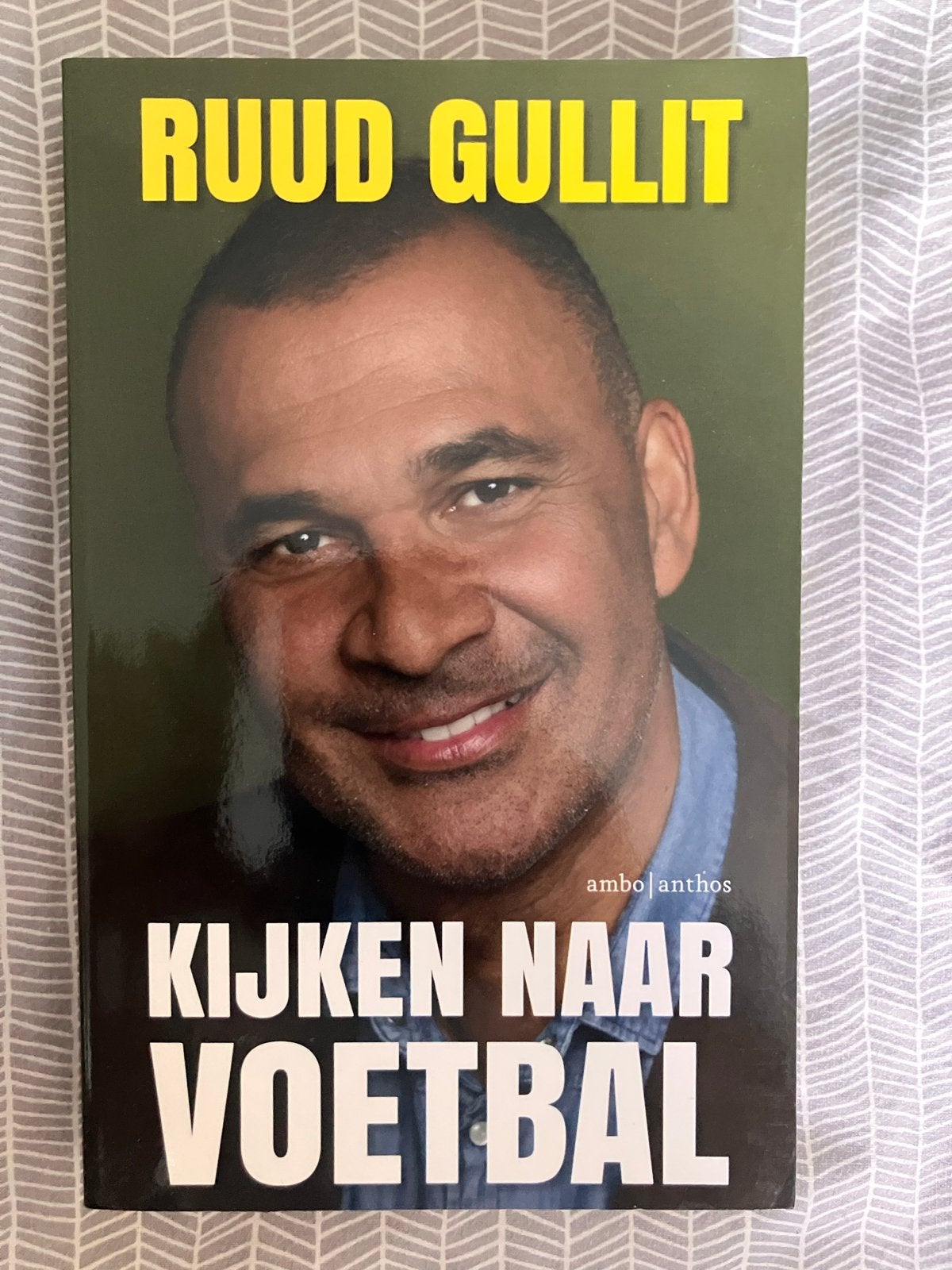 Ruud Gullit - Kijken naar Voetbal, Ophalen, Zo goed als nieuw, Balsport