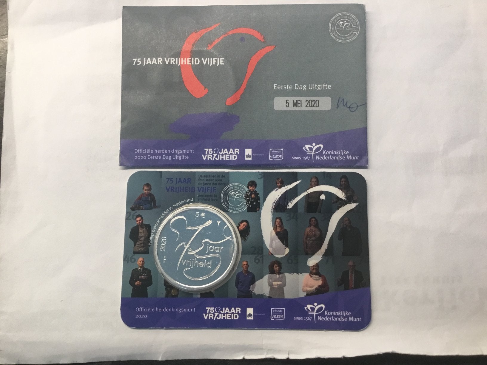 1X COINCARD EERSTE DAGUITGIFTEN ., Ophalen of Verzenden, Overige landen, 2 euro