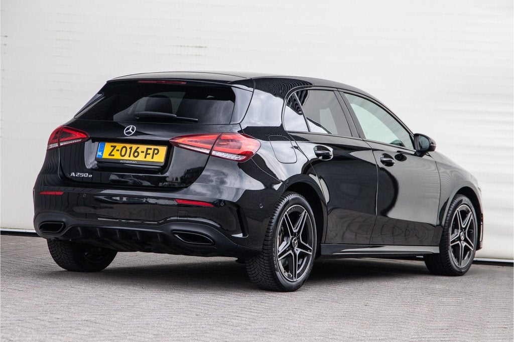 Mercedes-Benz A-Klasse 250 e AMG Night Edition, Sfeerverlich, Auto's, Mercedes-Benz, Automatische klimaatregeling, Gebruikt, 4 cilinders