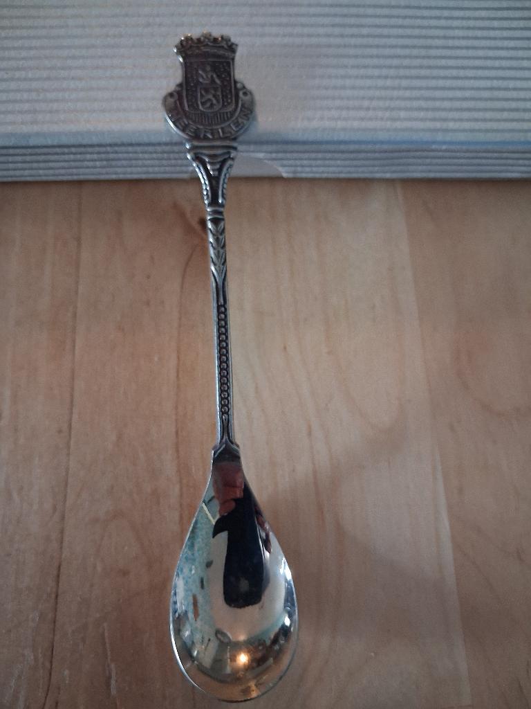 Souvenirs theelepel Heerlen, Antiek en Kunst, Antiek | Bestek, Ophalen of Verzenden