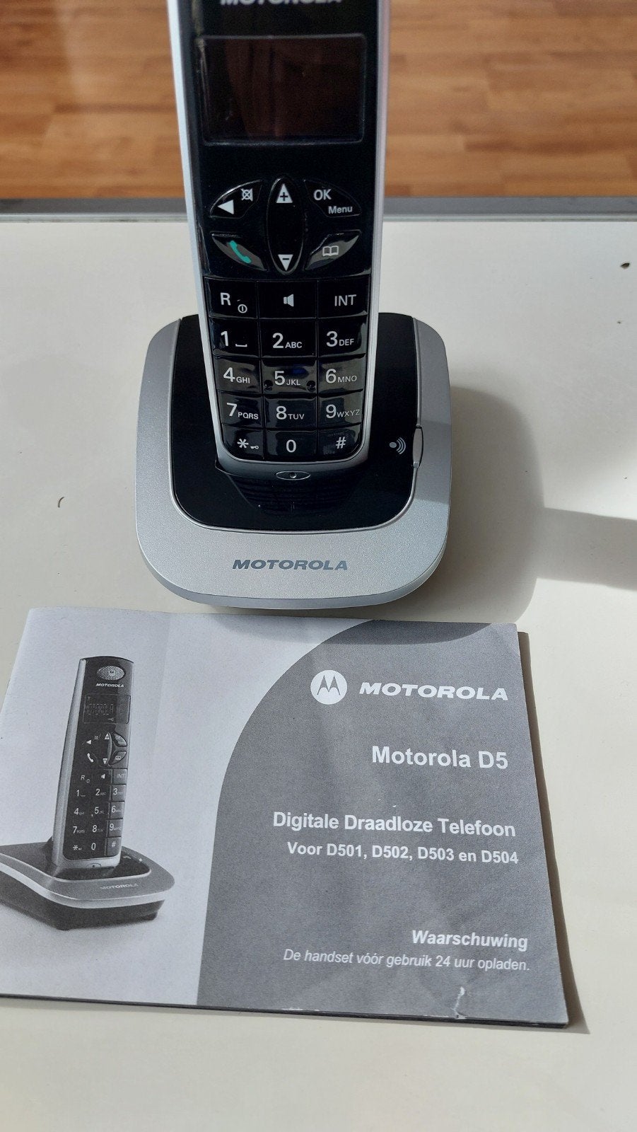 Motorola D5 Digitale Draadloze Telefoon met Basisstation, Telecommunicatie, Ophalen of Verzenden, Gebruikt, 1 handset