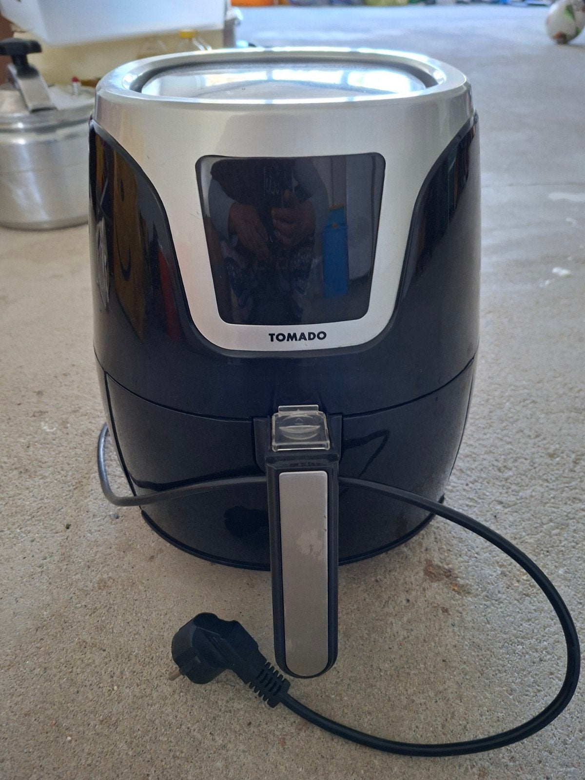 Tomado Airfryer - Compacte heteluchtfriteuse, Ophalen, Gebruikt, Airfryer, Minder dan 750 gram