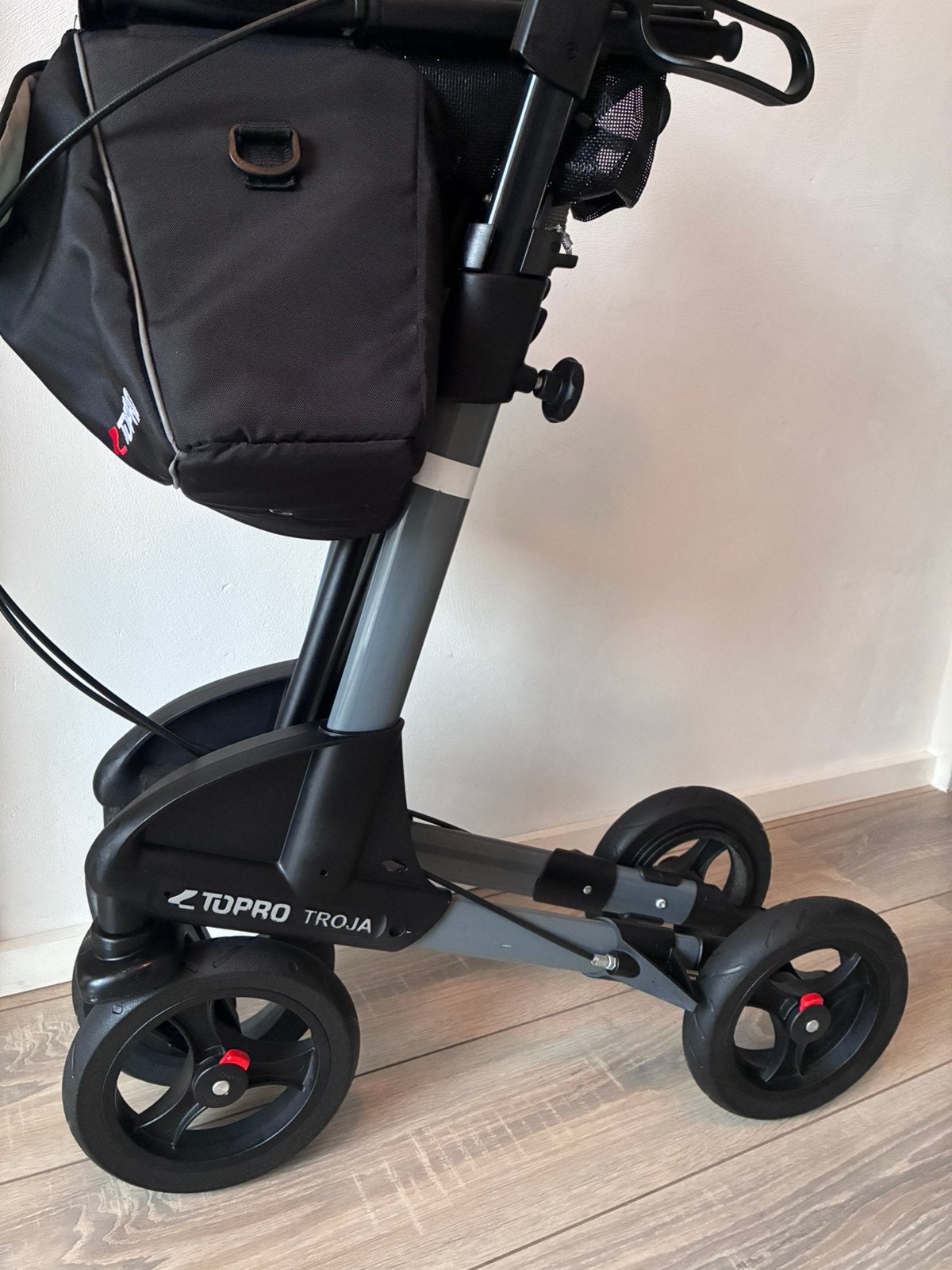 ZGAN rollator Topro troja mt.M lichtgewicht opvouwbaar, Diversen, Ophalen, Opvouwbaar, Zo goed als nieuw