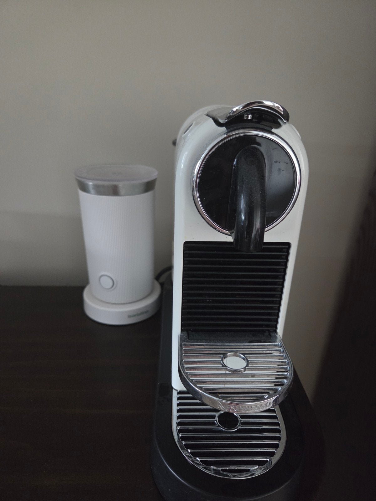 Nespresso CitiZ koffiemachine + melkopschuimer wit, Witgoed en Apparatuur, Koffiezetapparaten, Ophalen of Verzenden