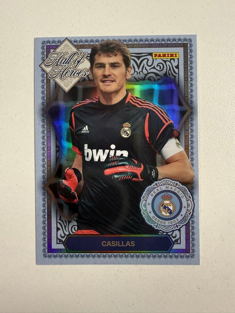Iker Casillas Hall of Heroes Panini Club Real Madrid 2025-26, Ophalen of Verzenden, Nieuw, Buitenlandse clubs, Poster, Plaatje of Sticker