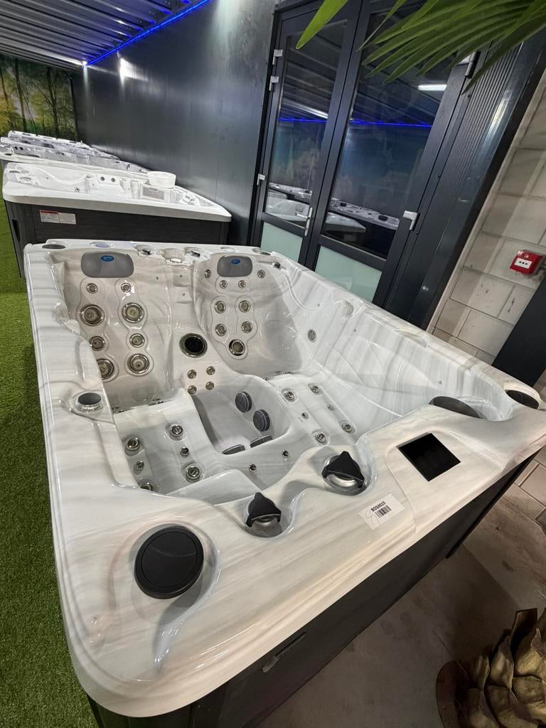 Fox Spa Essence refurbished incl garantie, Tuin en Terras, Verzenden, Zo goed als nieuw