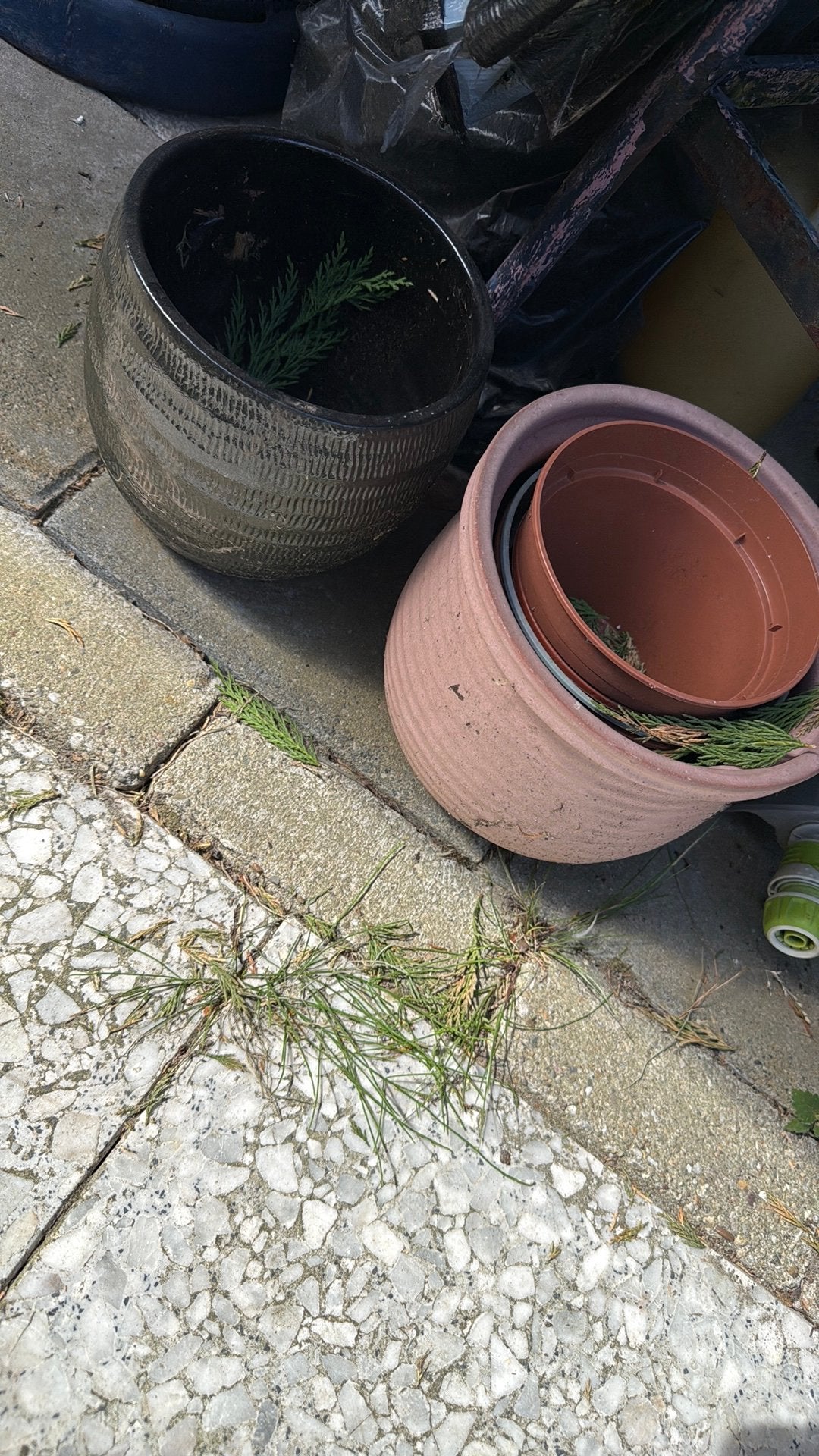 Potten gratis, Tuin en Terras, Bloempotten, Ophalen, Gebruikt, Rond, Aardewerk