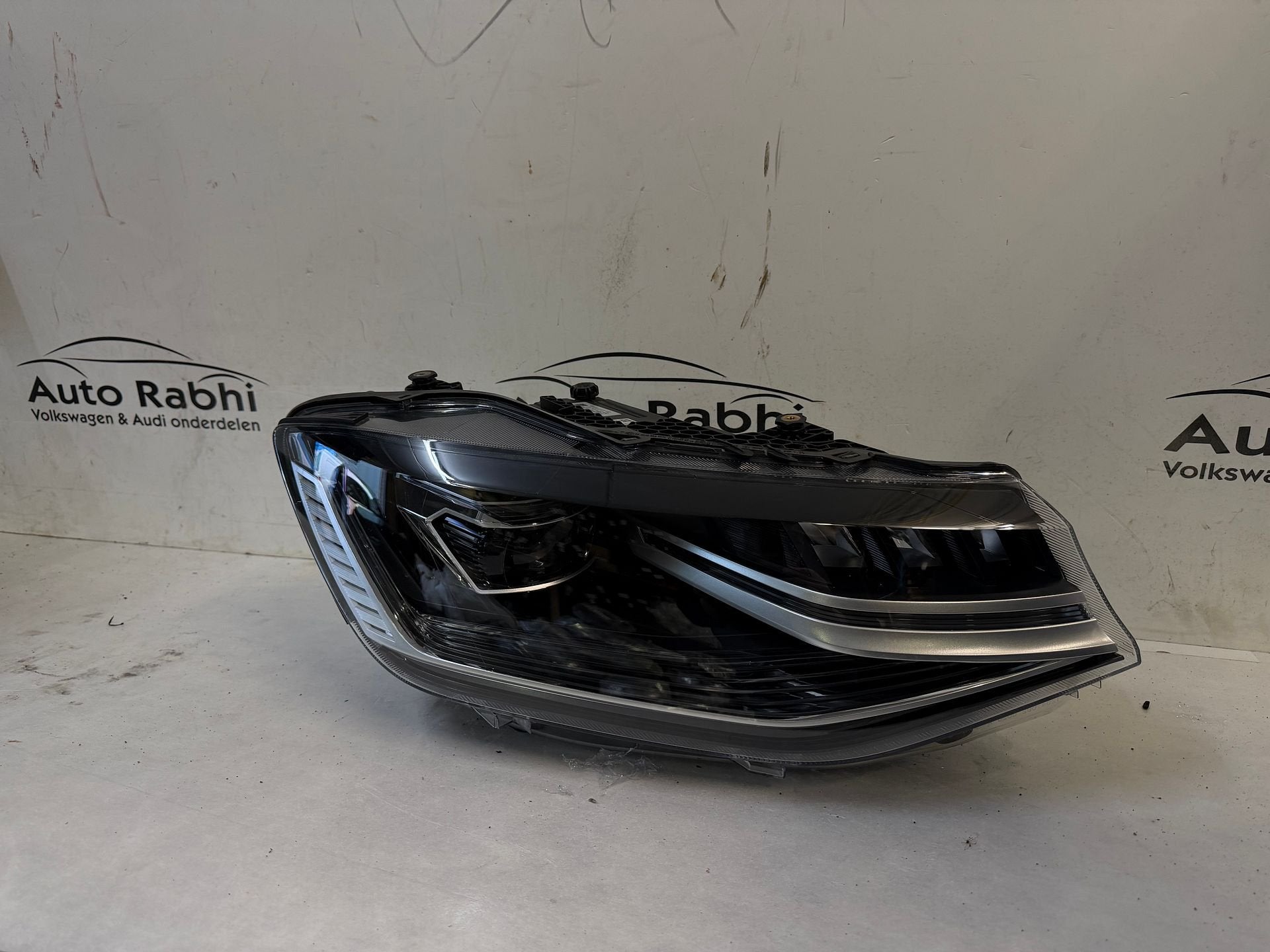 VW Caddy 2K7 2020+ LED Koplamp Rechts Origineel! 2K8941036R, Gebruikt, -, -, Ophalen of Verzenden