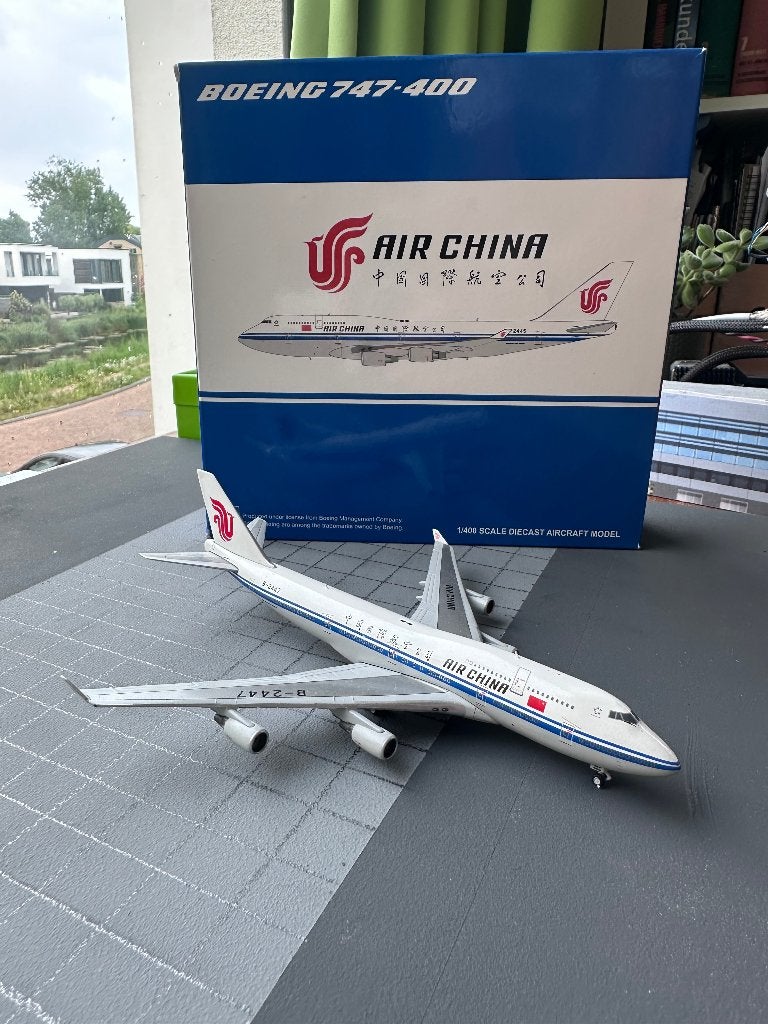 1:400 Modelvliegtuigen, Overige merken, 1:200 of kleiner, Nieuw, Ophalen of Verzenden