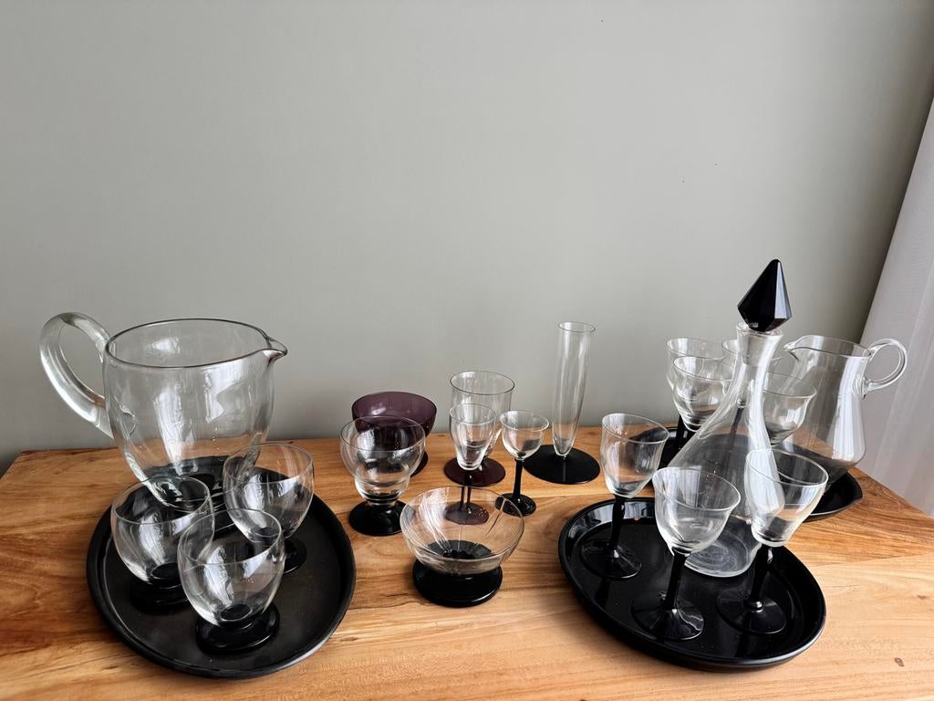 Paars Art Deco glas antiek Maastricht, Antiek en Kunst, Antiek | Glas en Kristal, Ophalen of Verzenden