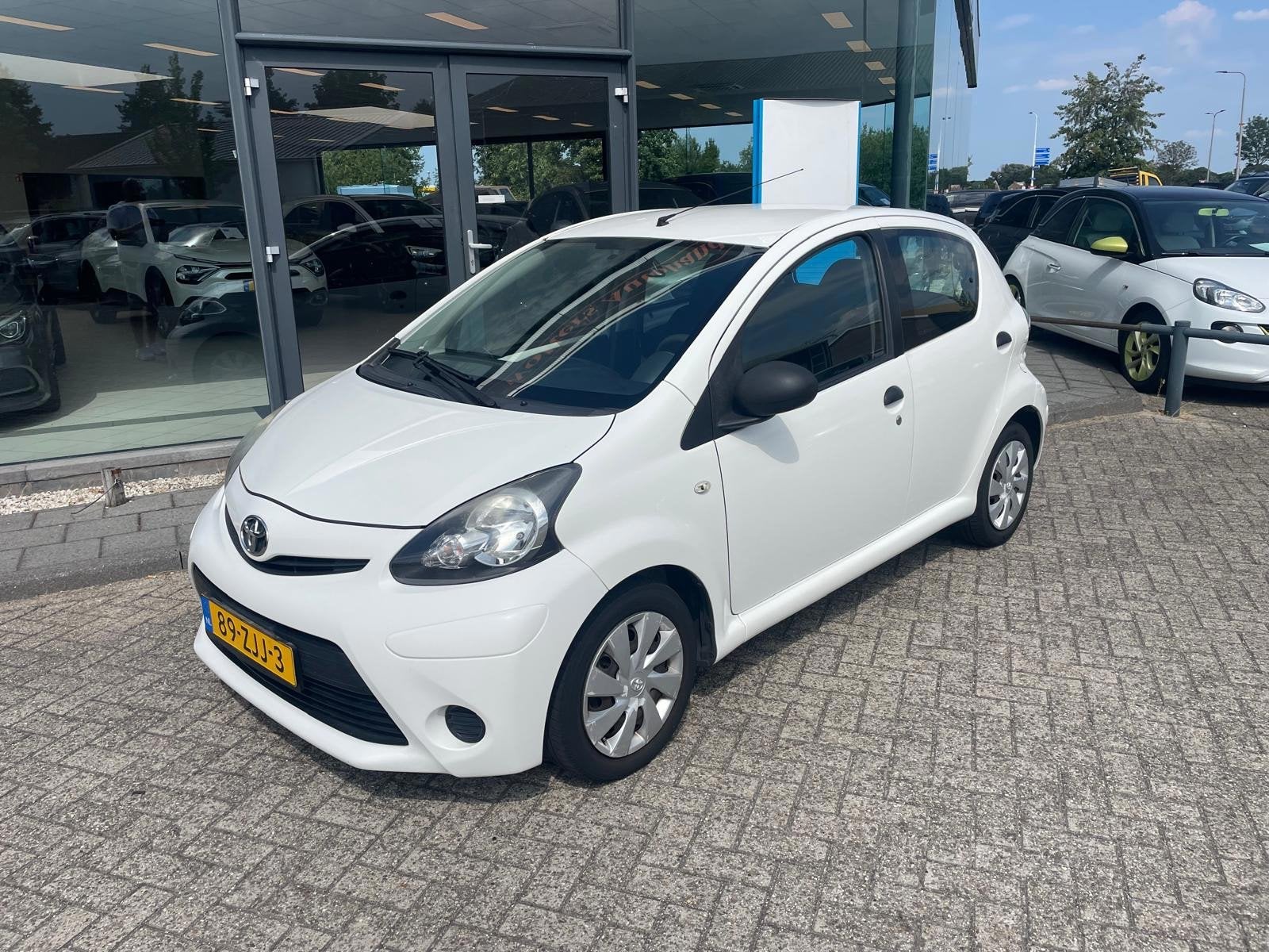 Toyota Aygo 1.0 VVT-i Comfort, Auto's, Voorwielaandrijving, Stof, Gebruikt, Zwart