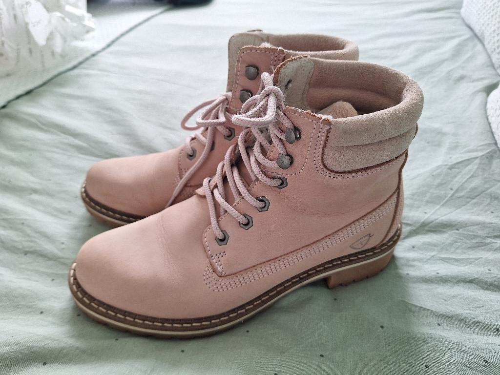 roze bergschoen tamaris mt.38 izgs, Tamaris, Overige typen, Ophalen of Verzenden, Zo goed als nieuw