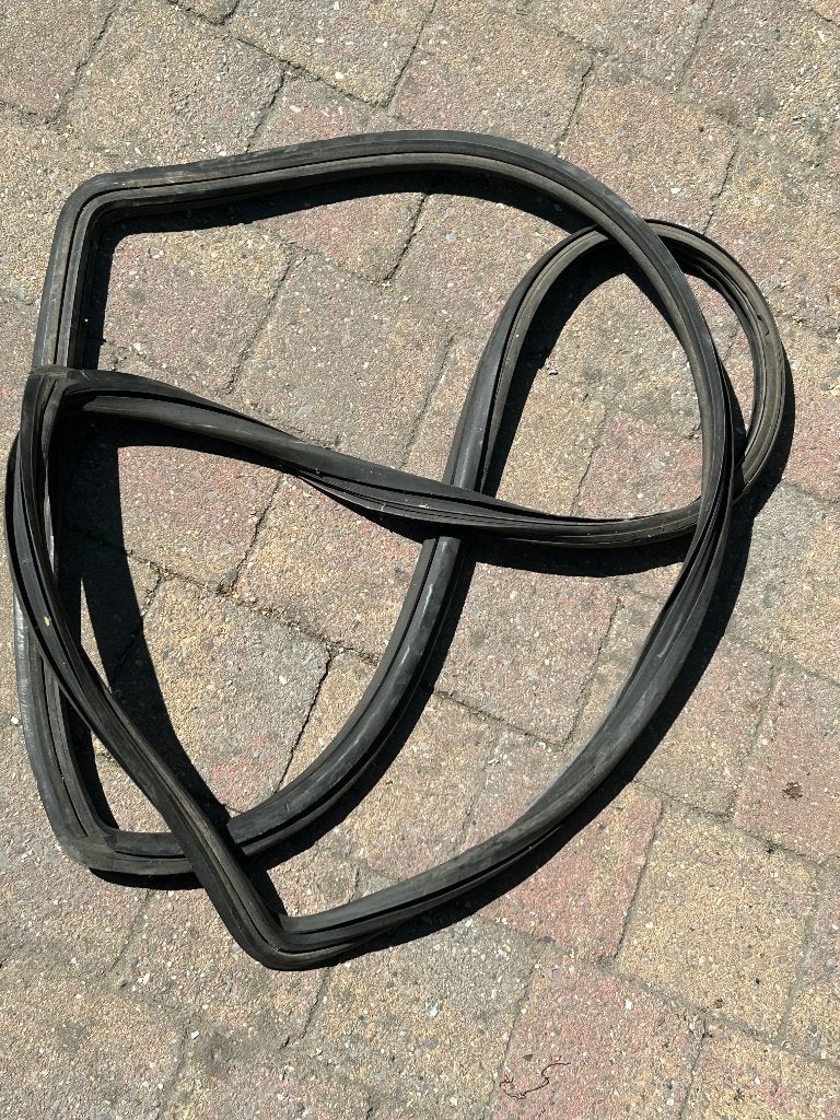 Originele voorruit rubber W123, Ophalen of Verzenden, Gebruikt, Mercedes-Benz