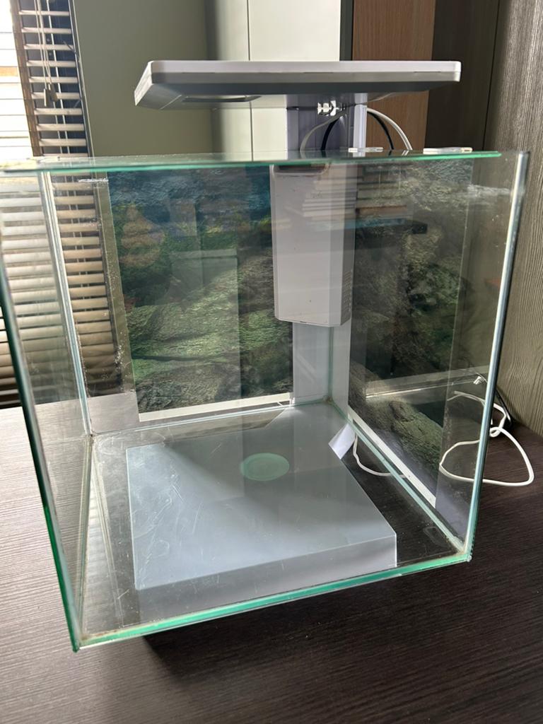 Qubic 30 aquarium, Dieren en Toebehoren, Vissen | Aquaria en Toebehoren, Ophalen, Gebruikt, Leeg aquarium, Superfish