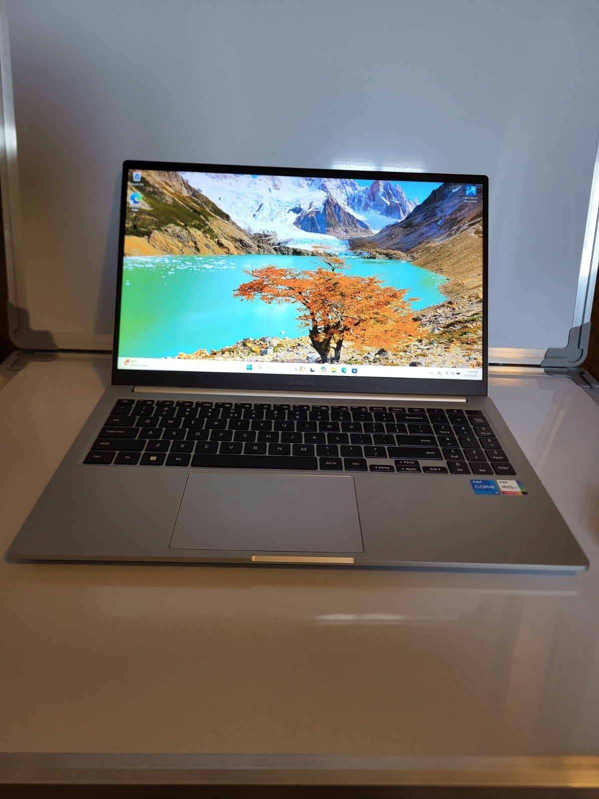 SAMSUNG Galaxy Book2 15.6" — Intel i5, 8GB RAM, 256GB SSD, Computers en Software, Chromebooks, Zo goed als nieuw, 15 inch, 8 GB