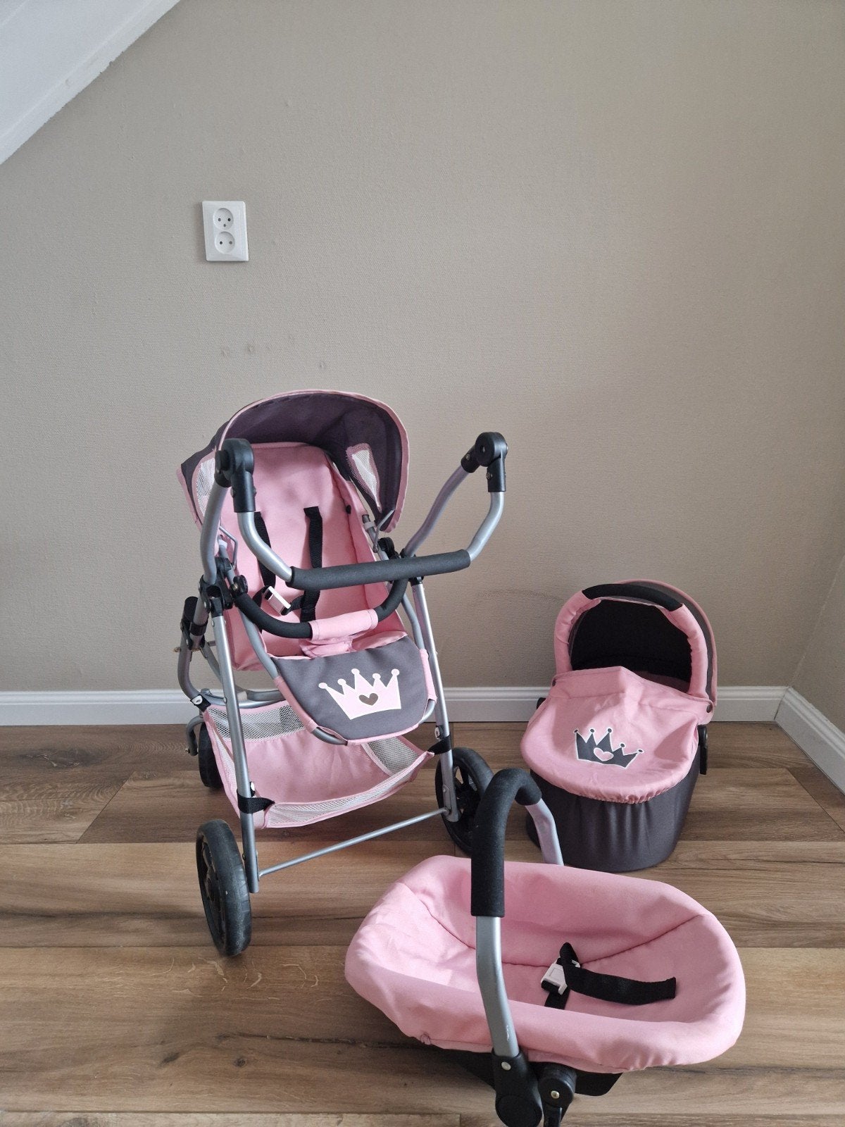 Koets 3-in-1 poppenwagen set met verstelbare duwstang, Kinderen en Baby's, Ophalen, Zo goed als nieuw, Babypop